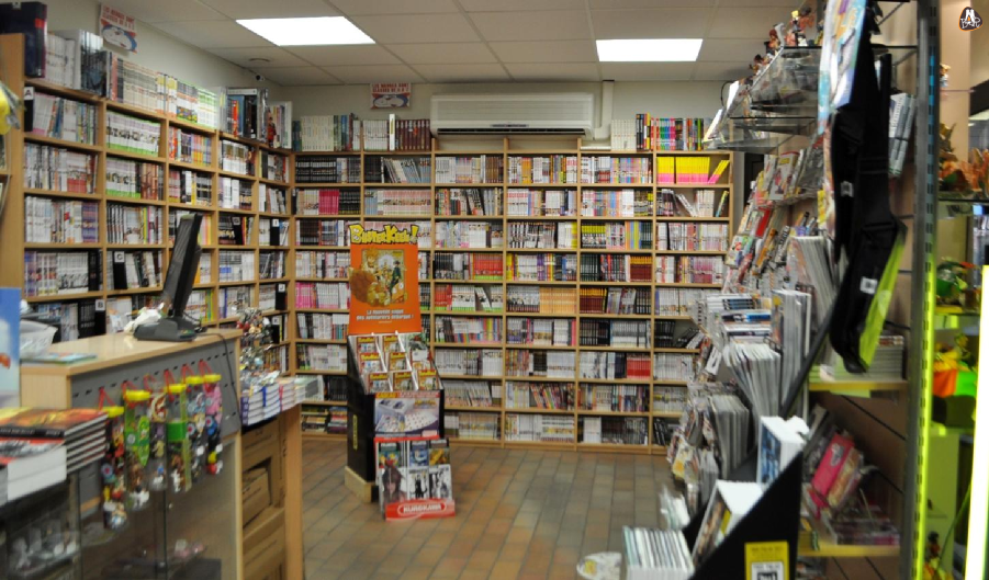 Ciné Shopping, vente de produits manga, posters ou figurines mangas, X men,