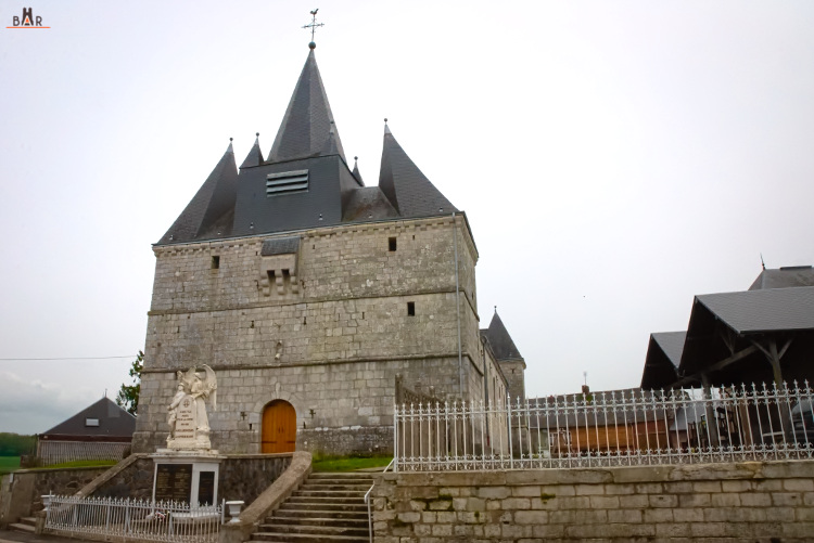 Eglise fortifiée de Liart